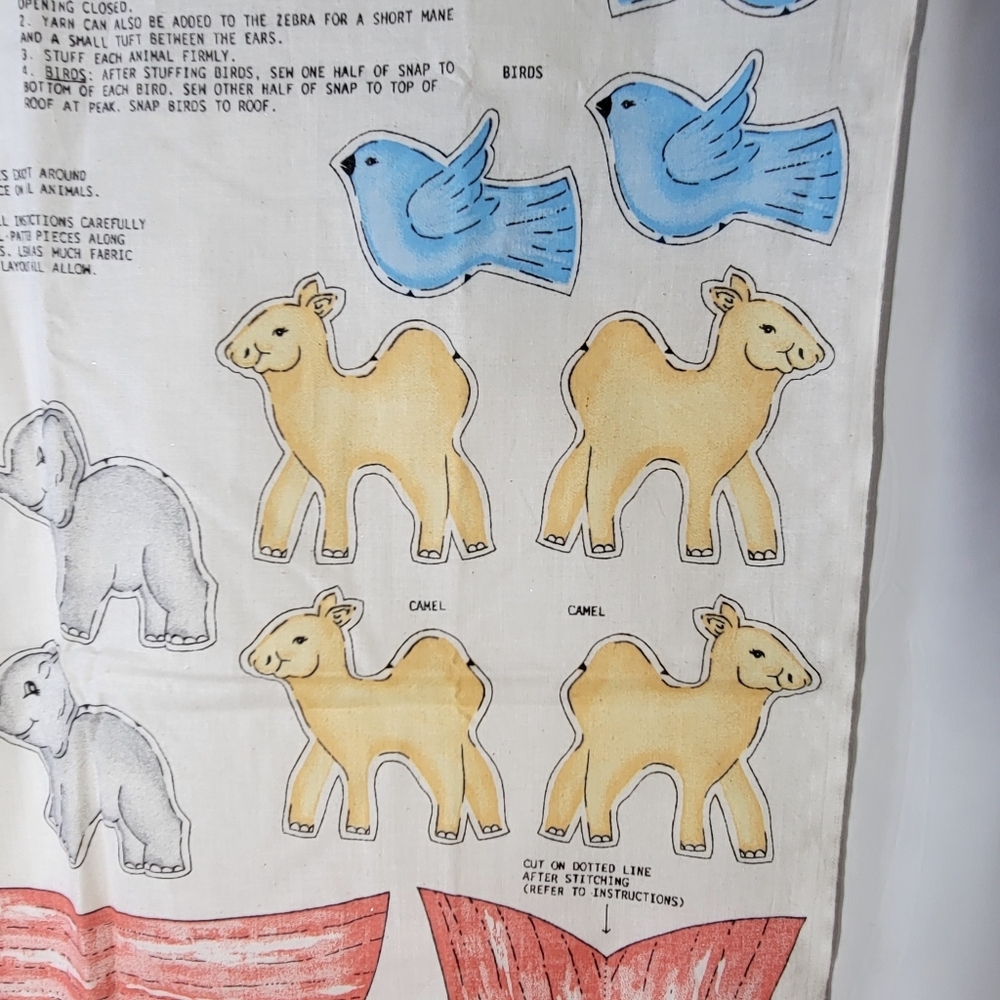 Springs Industries Noahs Ark Cut and Sew Panel With Animals New - Picture 8 of 16